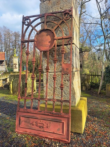 Schmiedeeisernes tor aus - schmiedeeisernes,